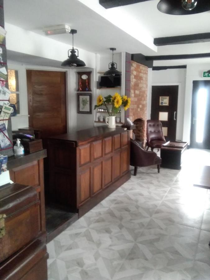 ברומיארד Holly Tree B&B מראה חיצוני תמונה